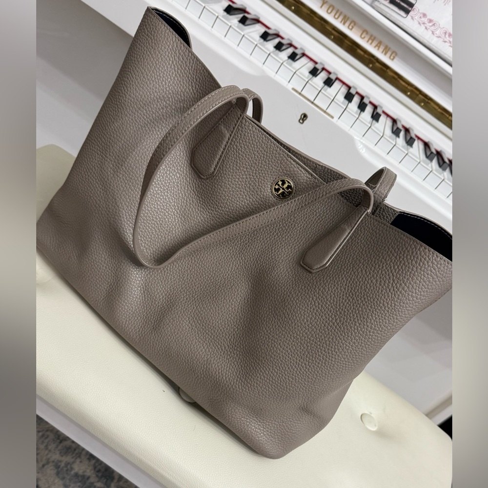 Tory Burch Pebbled Leather Tote in Taupe